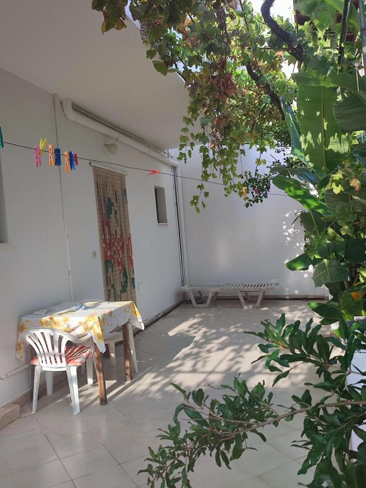 Eftichia Apartment Roda  Extérieur photo