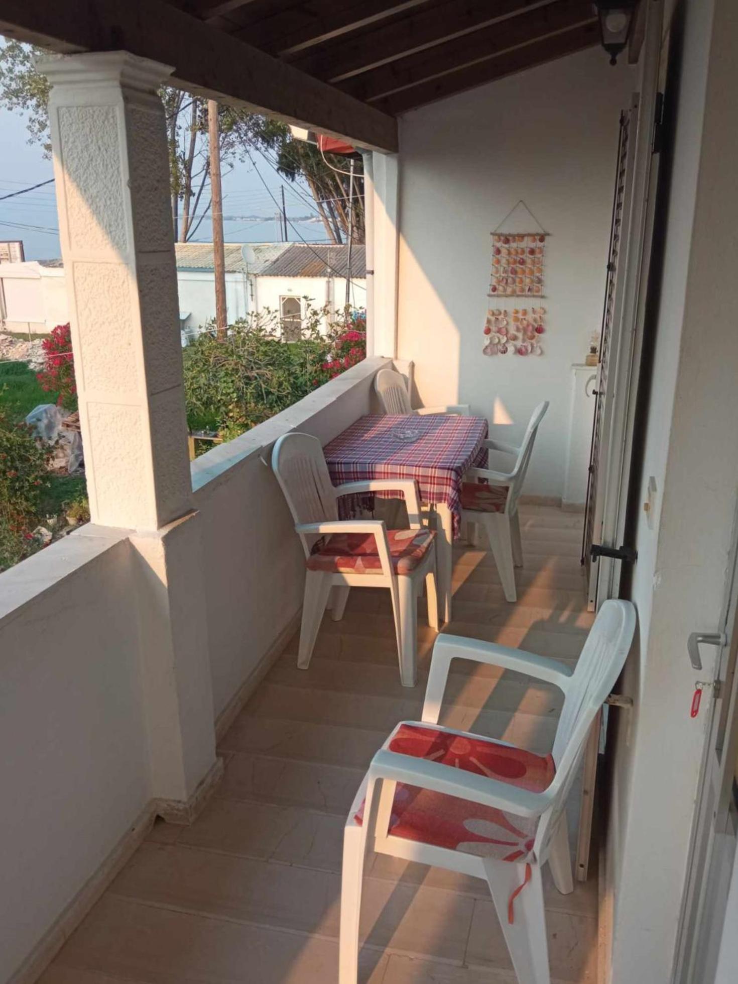 Eftichia Apartment Roda  Extérieur photo